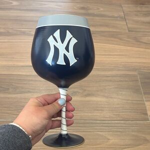 New York Yankees Wine Glass